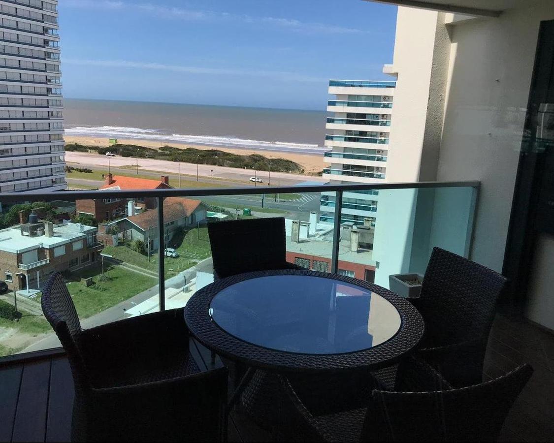 Torre O 9D Alquiler apartamento 3 dorm y dependencia Brava!!