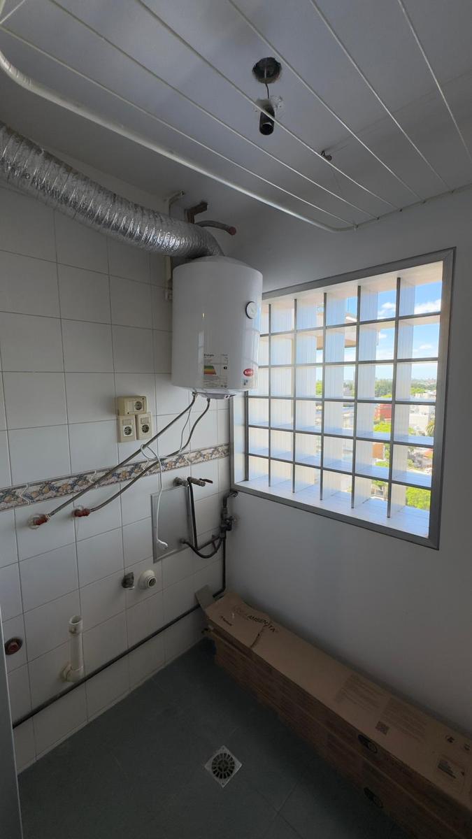 Proximo Rambla Puerto del Buceo, vista al mar, 90 m2 , terraza, gge x2, gimnasio, barbacoa !!!! · Foto 11