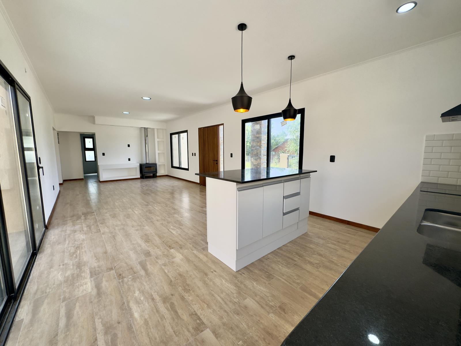 Venta | Alquiler - Casa a estrenar de 3 dormitorios en Colonia del Sacramento · Foto 4