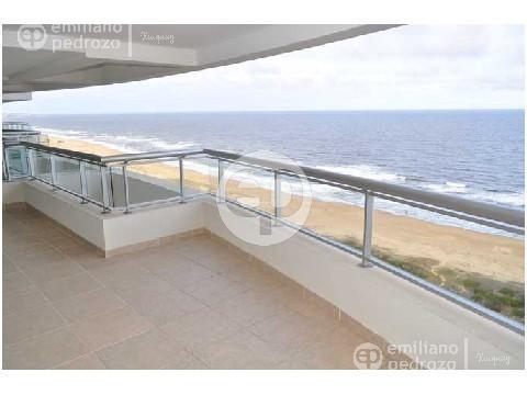 Apartamento en alquiler en Playa Brava