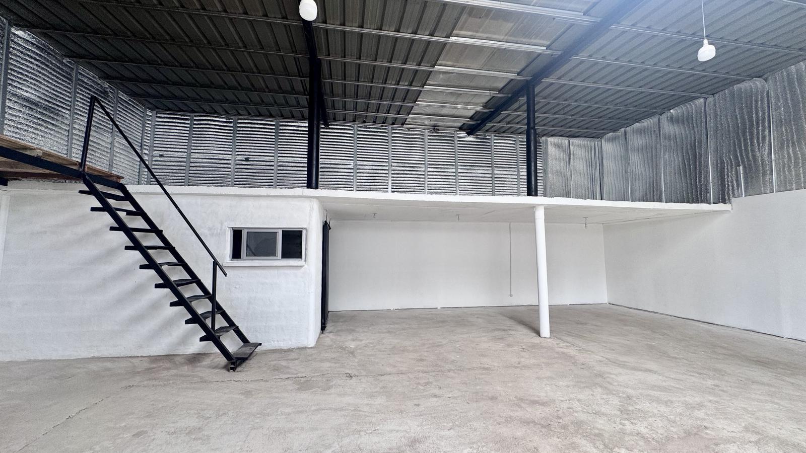 Depósito en Alquiler en El General en Colonia del Sacramento · Foto 3
