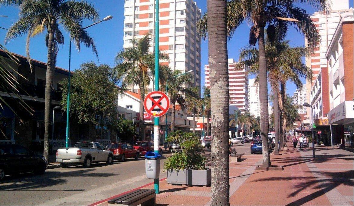 Alquiler Locales en Gorlero, Galería Pan de Azúcar (23 a 147 m2)