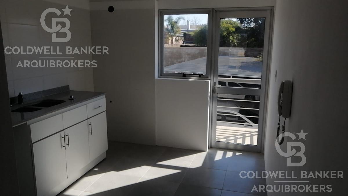 Apartamento de 2 dormitorios en venta con renta  en Melo - 103