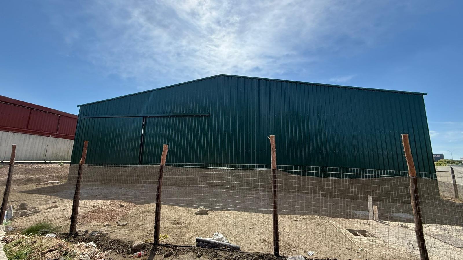 Ruta 102 y 101 , 750m2 a estrenar, excelente punto!!
