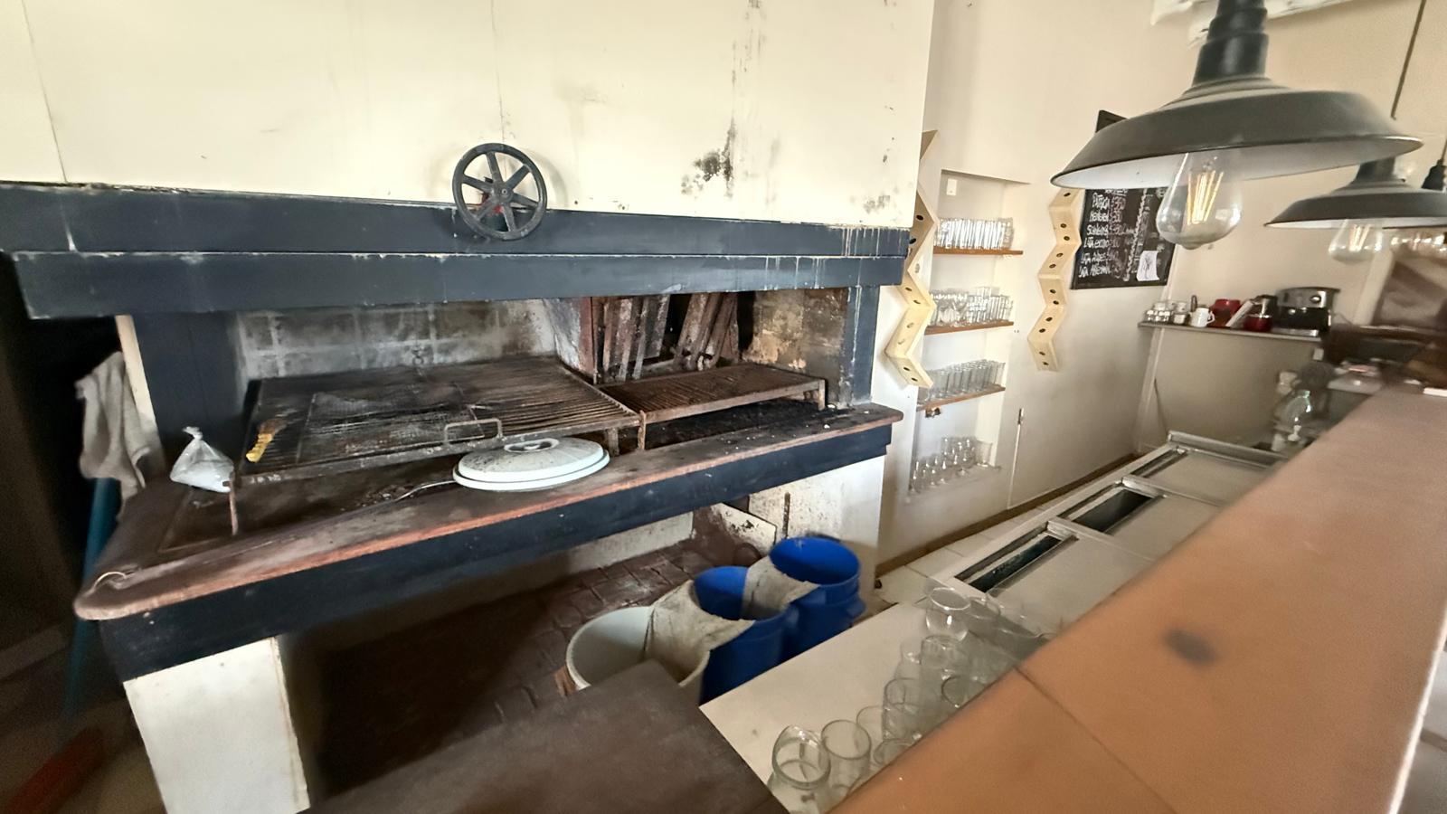 Mercado del puerto, 70 m2, excelente punto, apto gastronomía!! · Foto 4