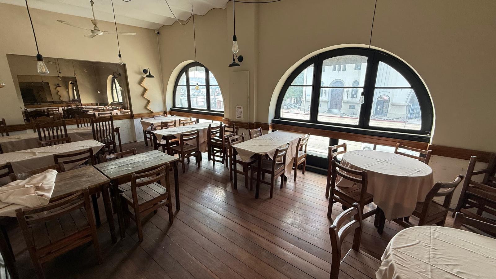 Mercado del puerto, 70 m2, excelente punto, apto gastronomía!! · Foto 6
