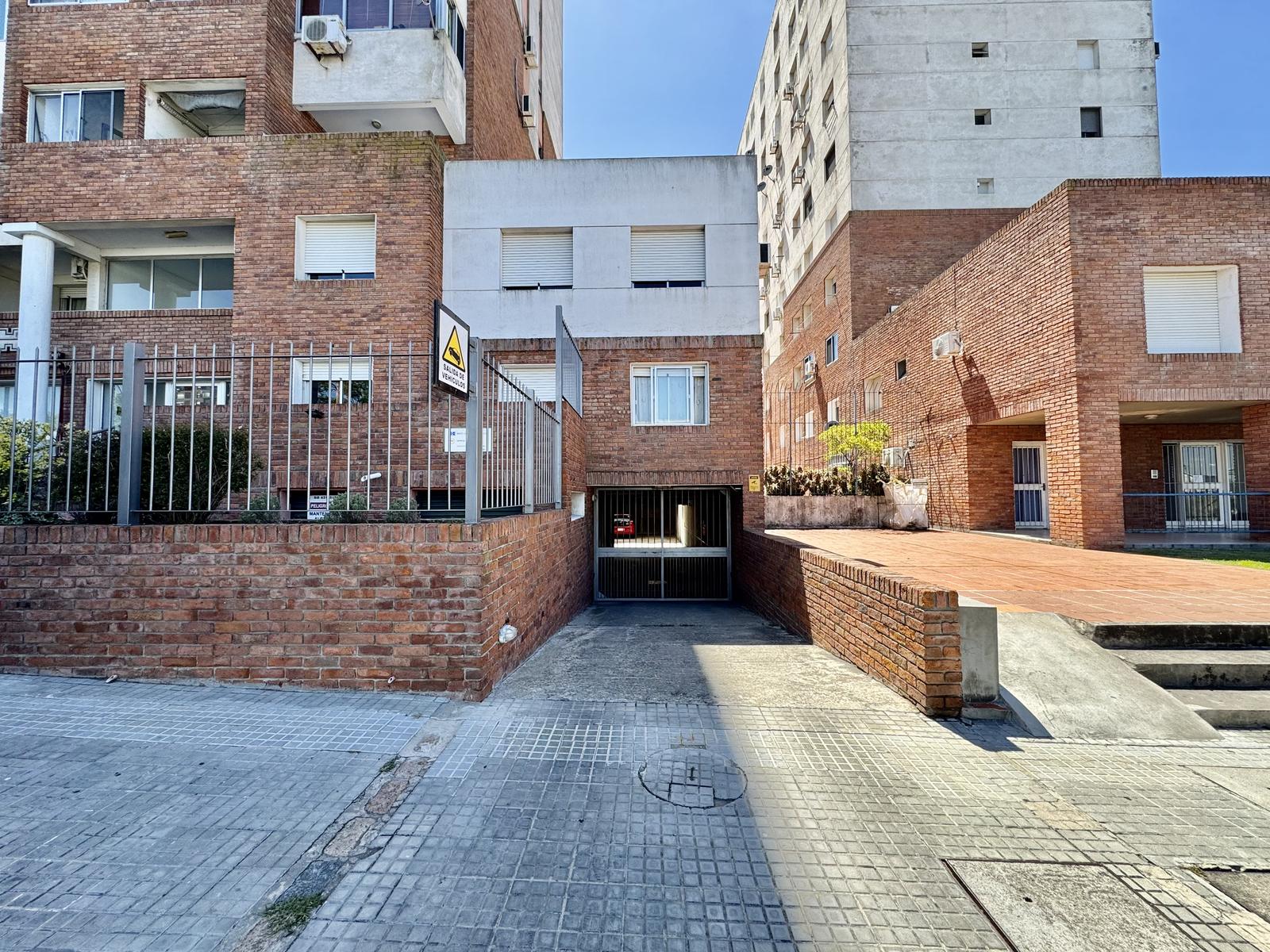 Cochera en venta y en alquiler en edificio Ginkgo · Foto 2