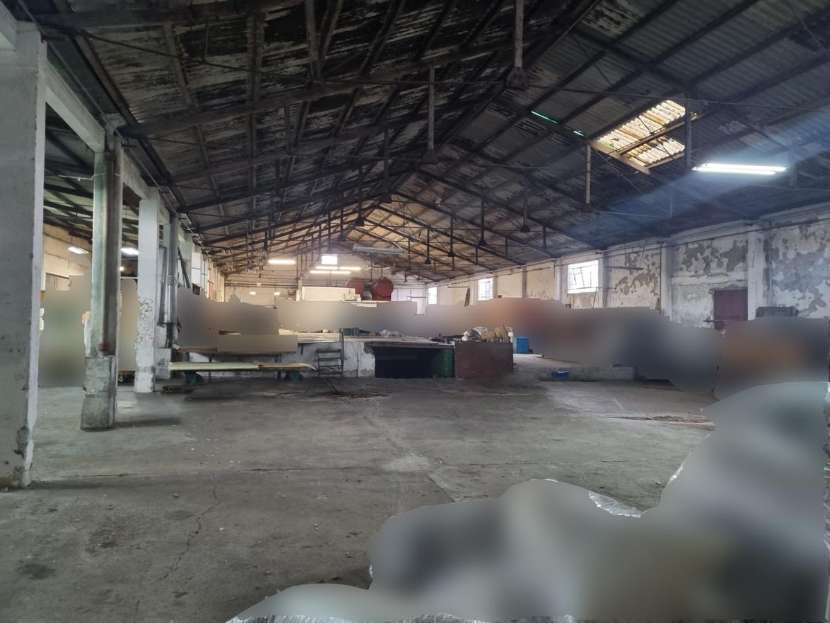 Av Don Pedro de Mendoza , 15000 m2 de terreno, 1350 m2 de deposito, 4 entradas de camiones !! · Foto 5