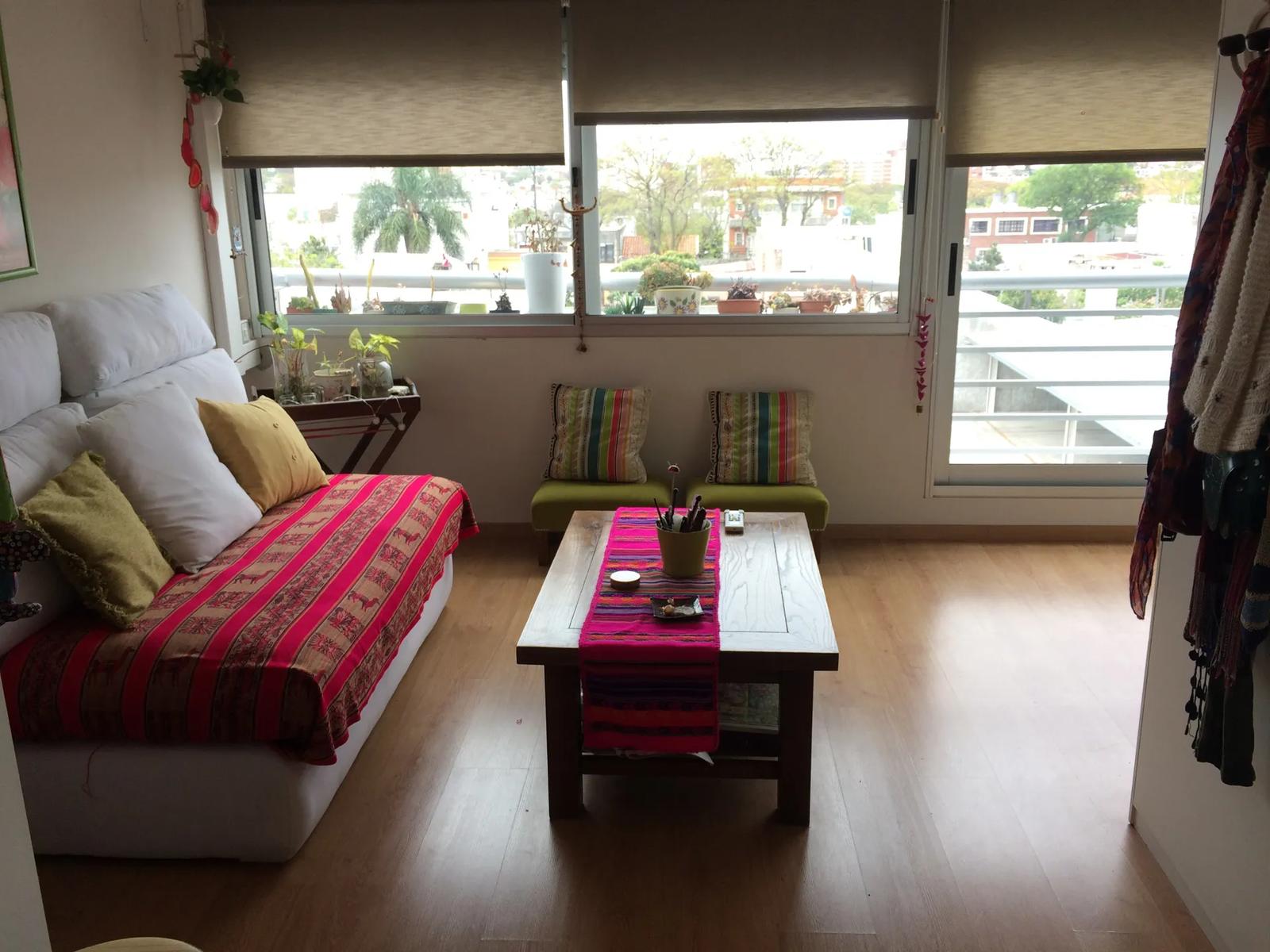 alquiler Apartamento monoambiente con cochera bajos gastos comunes zona parque batlle