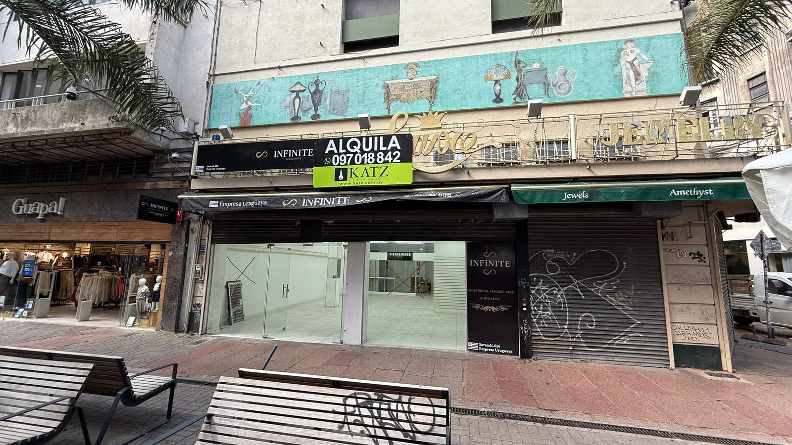 Sarandi y Bartolome Mitre, 8 mts de frente, 100 m2 , nuevo !! · Foto 2