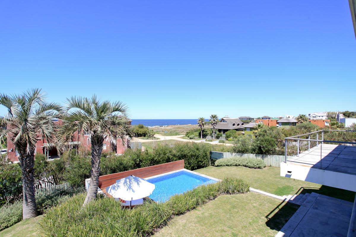 Punta Piedras Venta y Alquiler Casa La Familia - TM5416