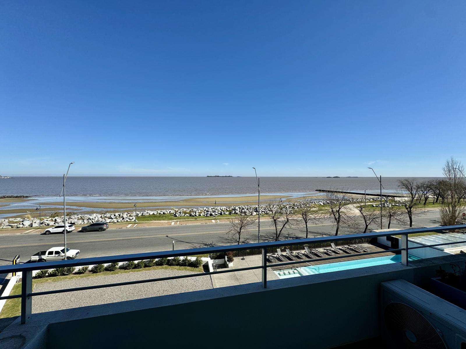 Colonia - Venta y Alquiler de Loft de 1 dormitorio en edificio Dazzler Rambla costanera · Foto 8
