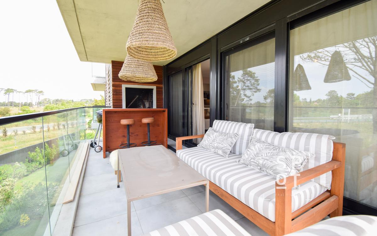 Apartamento en Jardines de Carrasco Alquiler
