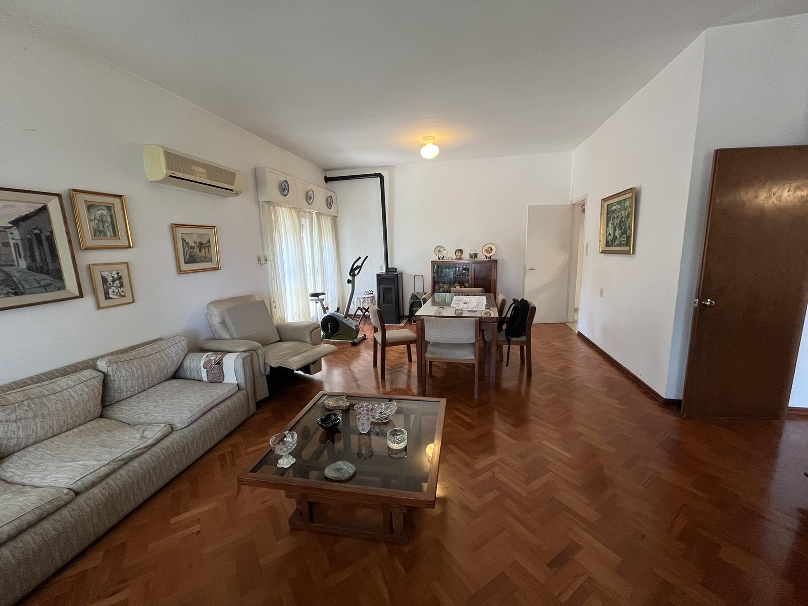 Casa en Av Artigas · Photo 6