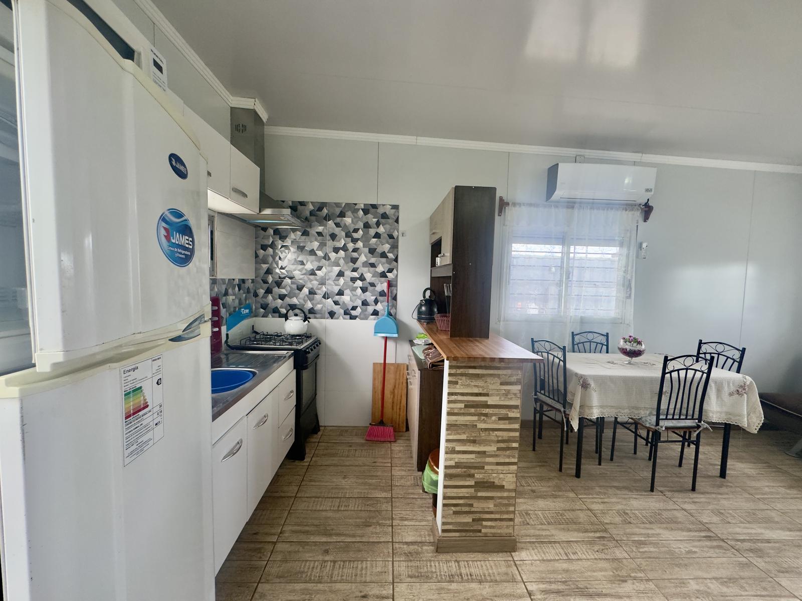 Colonia - Venta o alquiler casa de 2 dormitorios con buen terreno · Photo 4