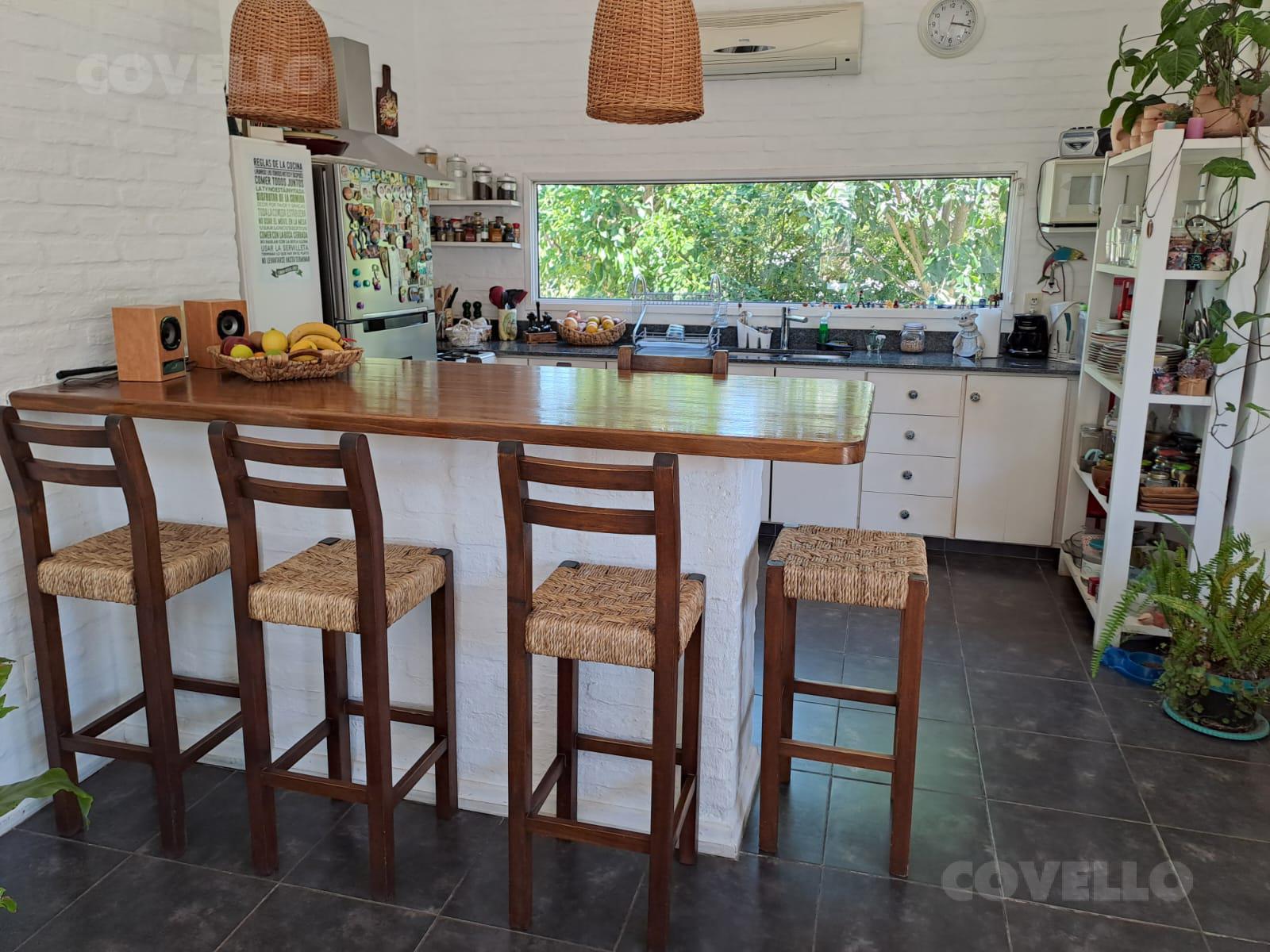 Hermosa casa de tres dormitorios en venta y alquiler con amplio parque - Colonia del Sacramento · Foto 7