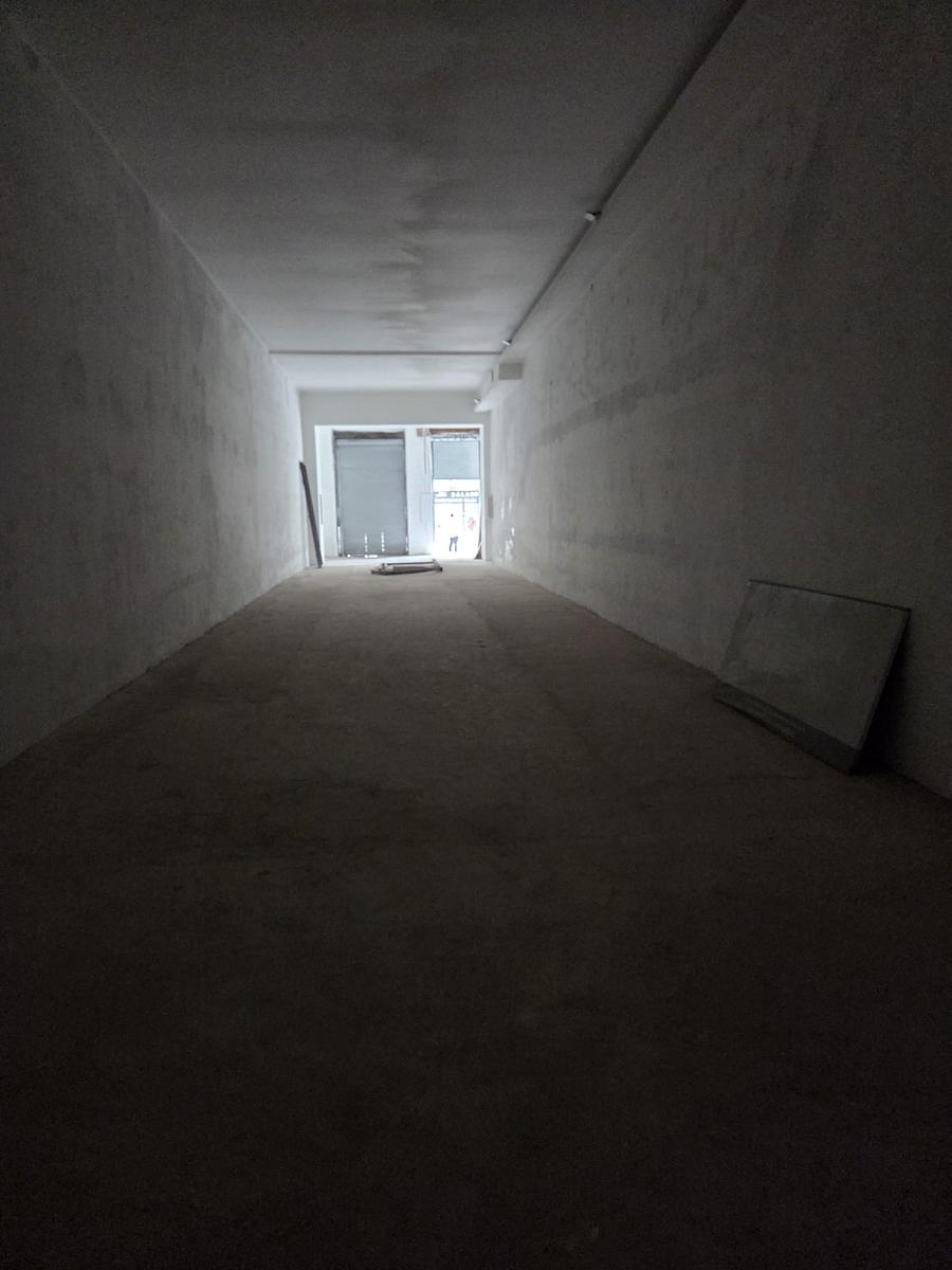 18 de julio y Vazquez, estrena, 440 m2 , 6 mts de frente, doble altura !! · Foto 6