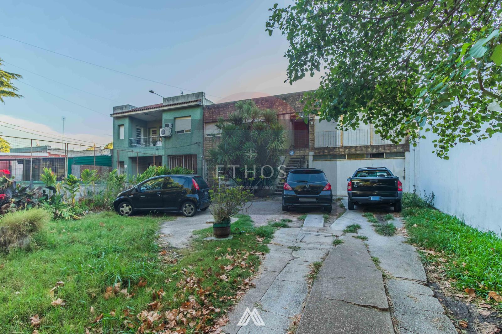 VENTA GRAN CASA PARA EMPRESA A RECICLAR