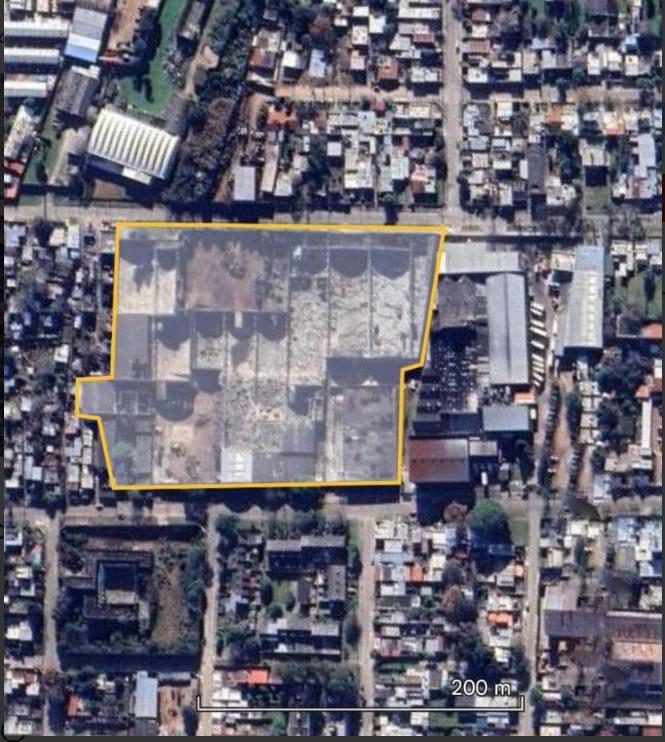 Proximo Garzón y San Quintin, Galpón de 2000m2, explanada de uso exclusivo de  3700m2, vigilancia 24 hs !!