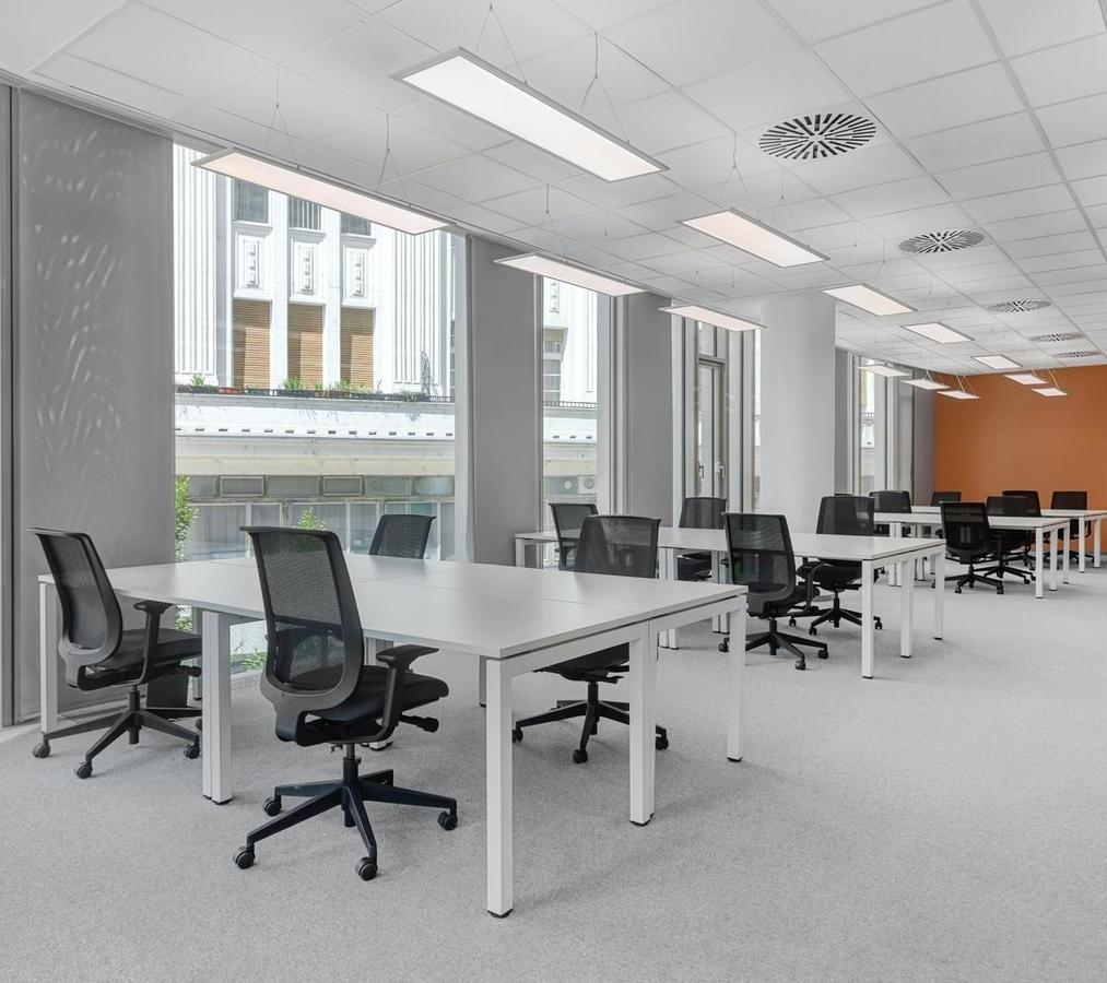 Alquiler de oficina comercial para 4 personas en ASUNCION, Citicenter. — foto 2