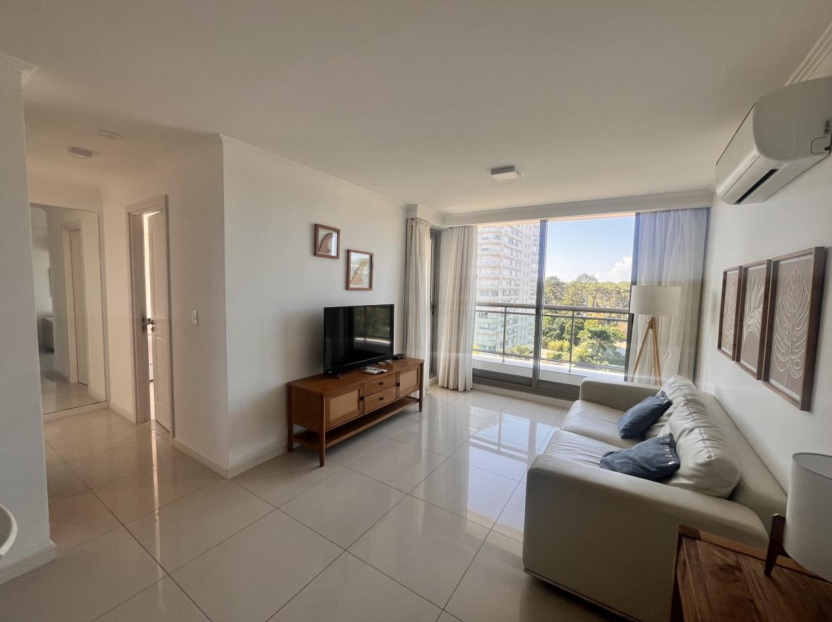 Alquiler Anual 2 dormitorios con amenities · Foto 2