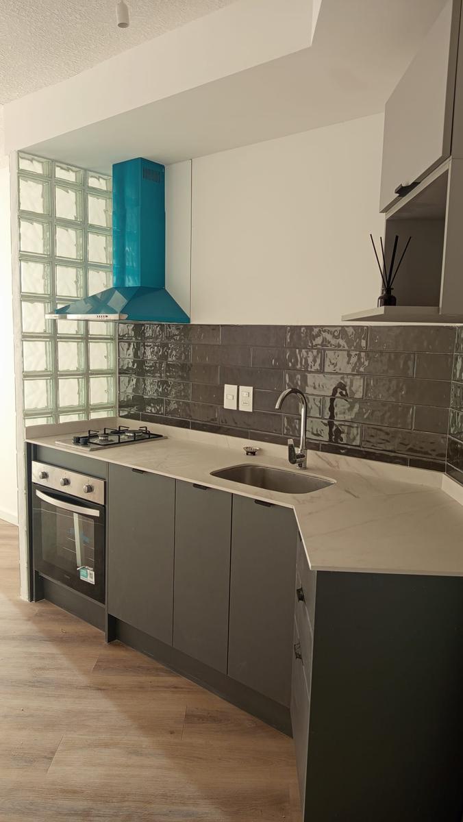 Alquiler apartamento 1 dormitorio con terraza en Tres Cruces, Montevideo