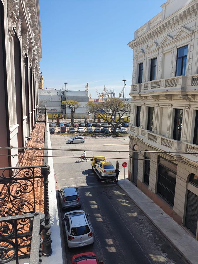 MISIONES ESQ RAMBLA PORTUARIA · Foto 3