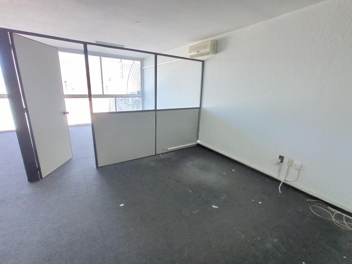 Oficina -Oficina en Ciudad Vieja, prox Plaza Zabala!! · Foto 4