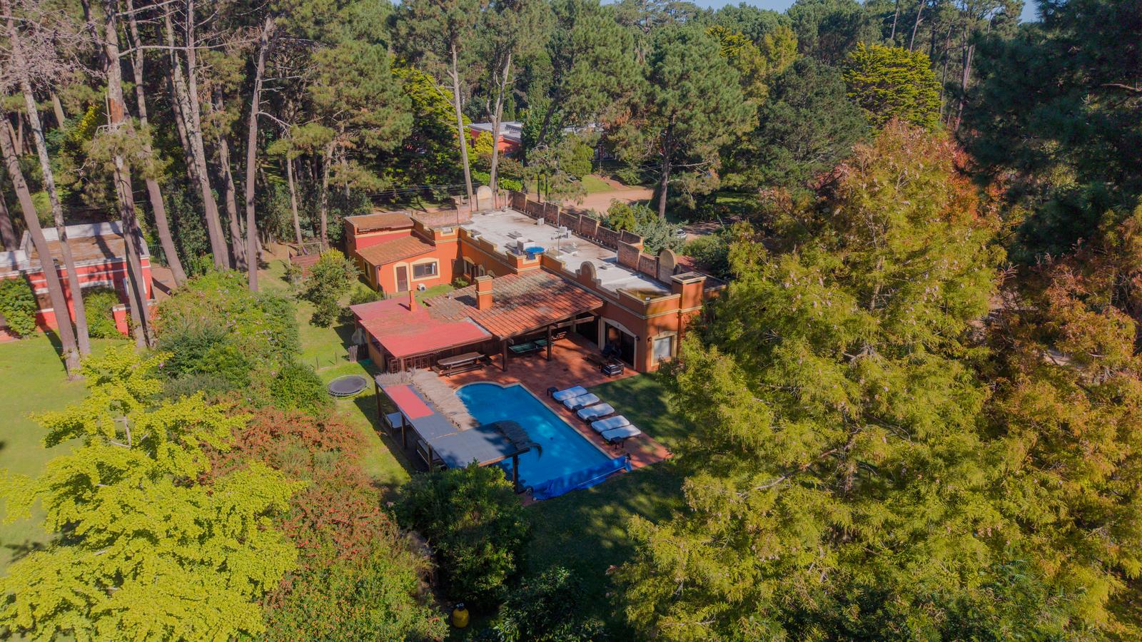 Casa en Parque Burnett · Photo 1