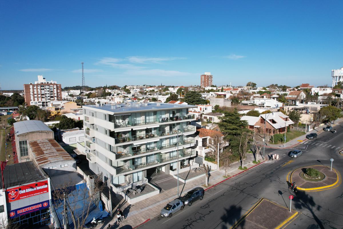 1 - Rambla 708 708 PB 002