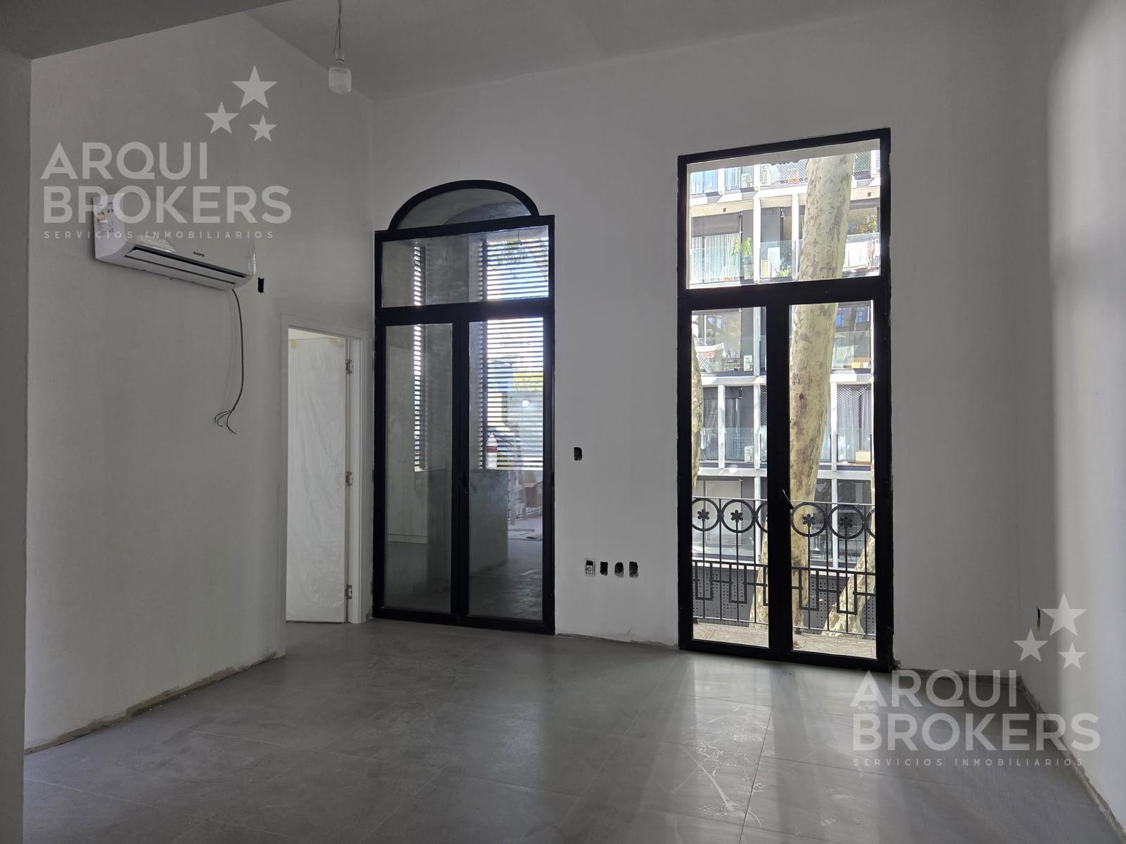 Apartamento de un dormitorio en  venta en Centro - 201