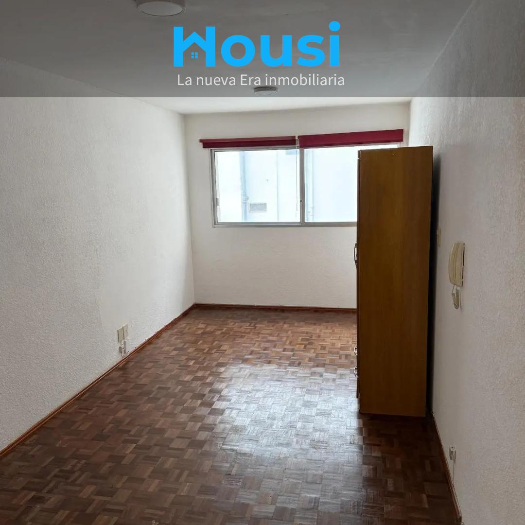 Alquiler Apartamento monoambiente con bajos gastos comunes a pasos de la rambla en Pocitos · Foto 1