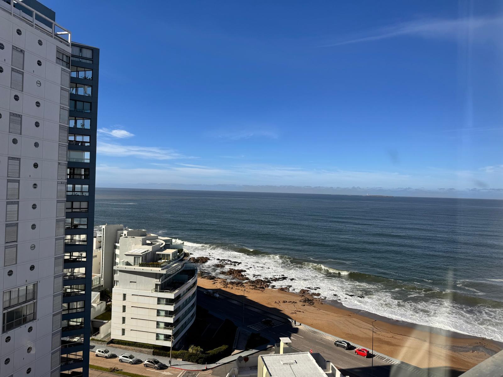 Departamento en la Peninsula a pocos mtrs del Puerto y de la Brava, Alquiler Anual