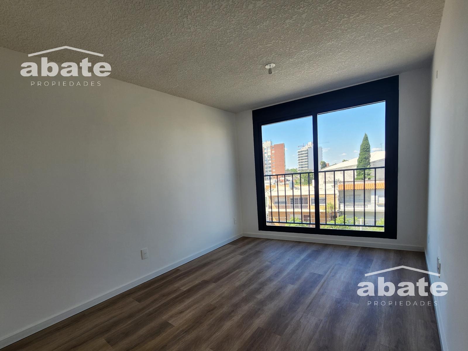 Alquiler Apartamento 1 dormitorio al frente en La Blanqueada · Foto 6