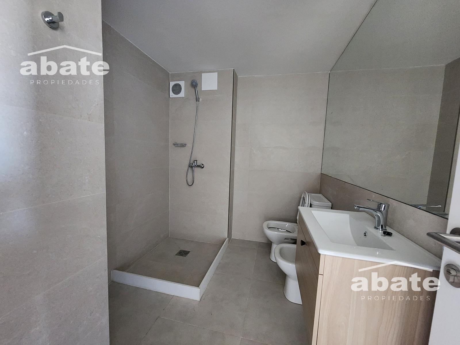 Alquiler Apartamento 1 dormitorio al frente en La Blanqueada · Foto 8