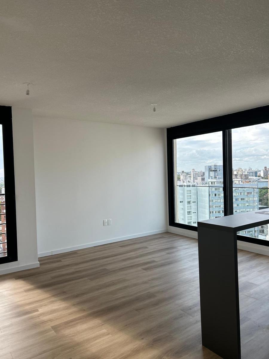 Alquiler de departamento de 2 dormitorios, con cochera incluida- Tres Cruces, Montevideo