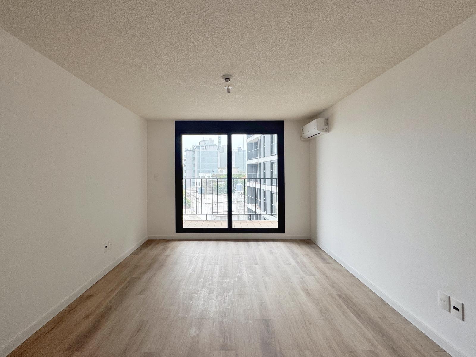 Alquiler de monoambiente con terraza en La Blanqueada, Montevideo · Foto 3