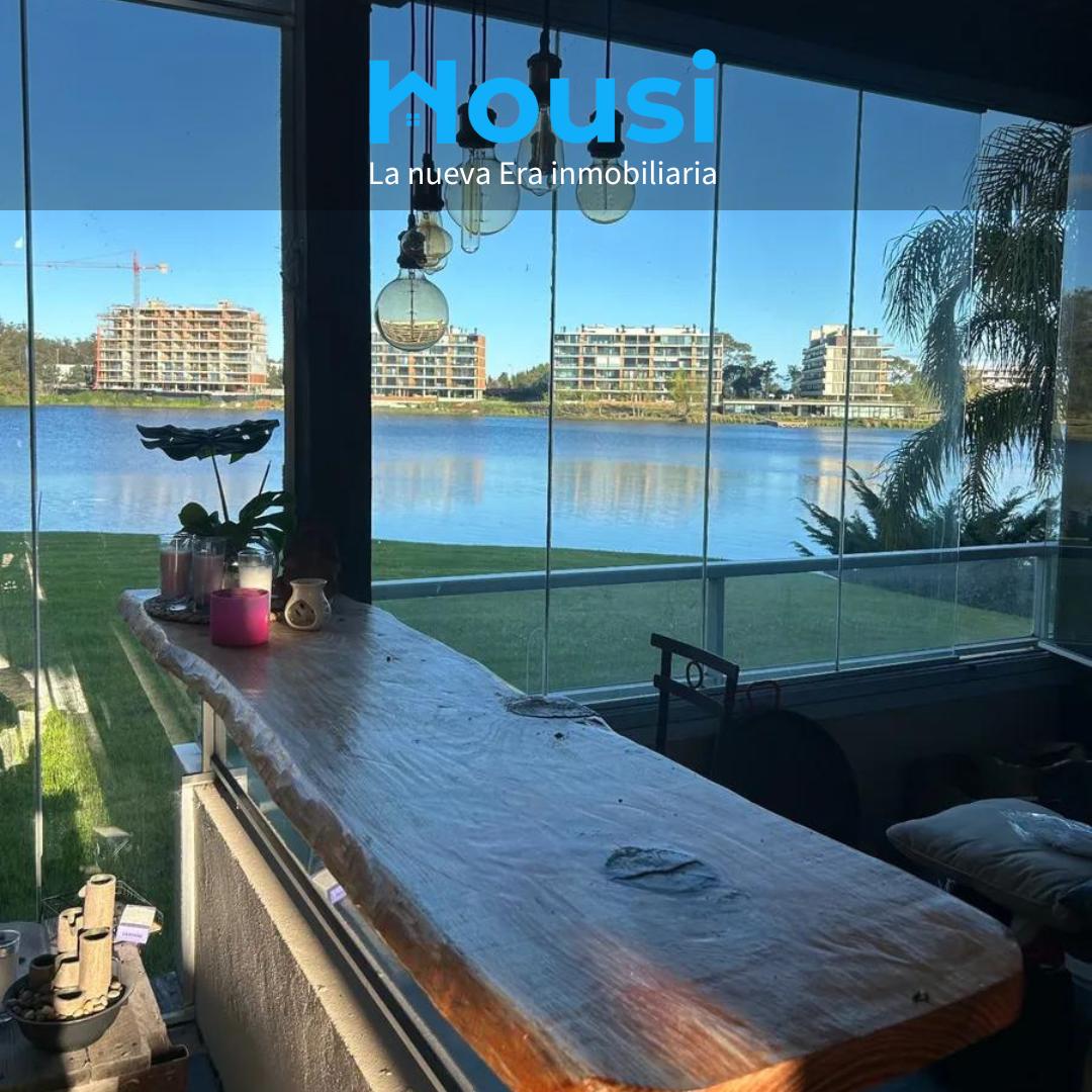 Apartamento en alquiler 3 dormitorios, 3 baños con vista al lago Parque Miramar. Ciudad de la Costa.