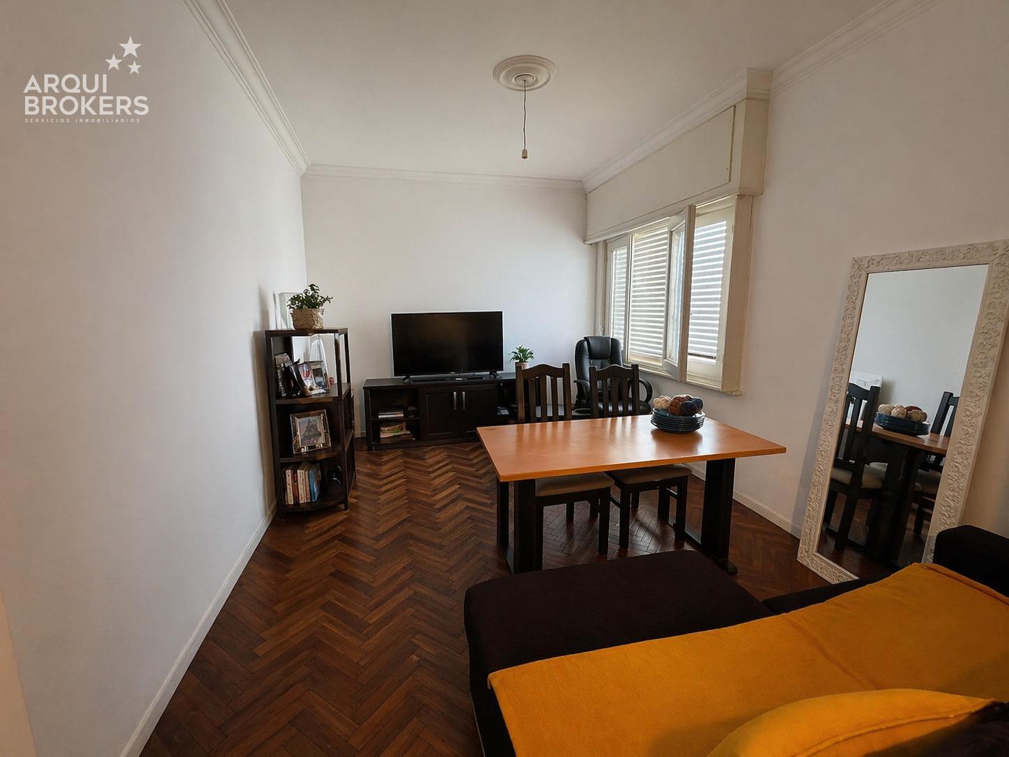 Apartamento de tres dormitorios en venta con renta en Tres Cruces - 203