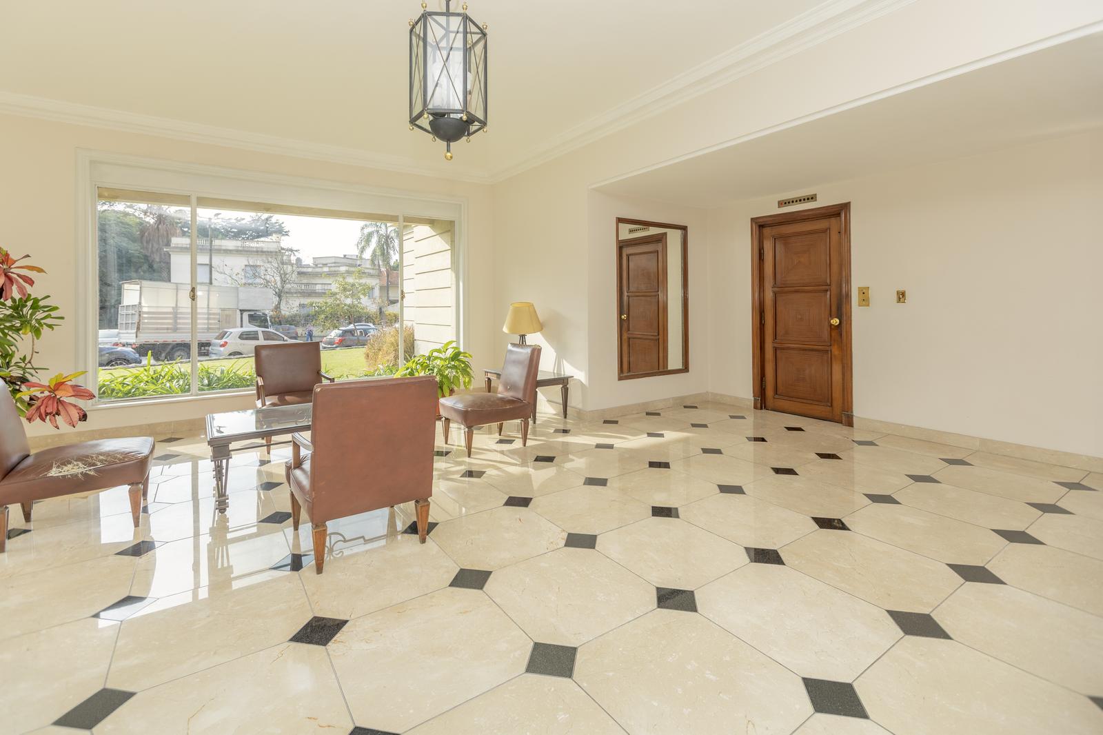 Recién ingresado en ALQUILER ! espectacular apartamento de 4 dormitorios y gran recepción en Parque Batlle