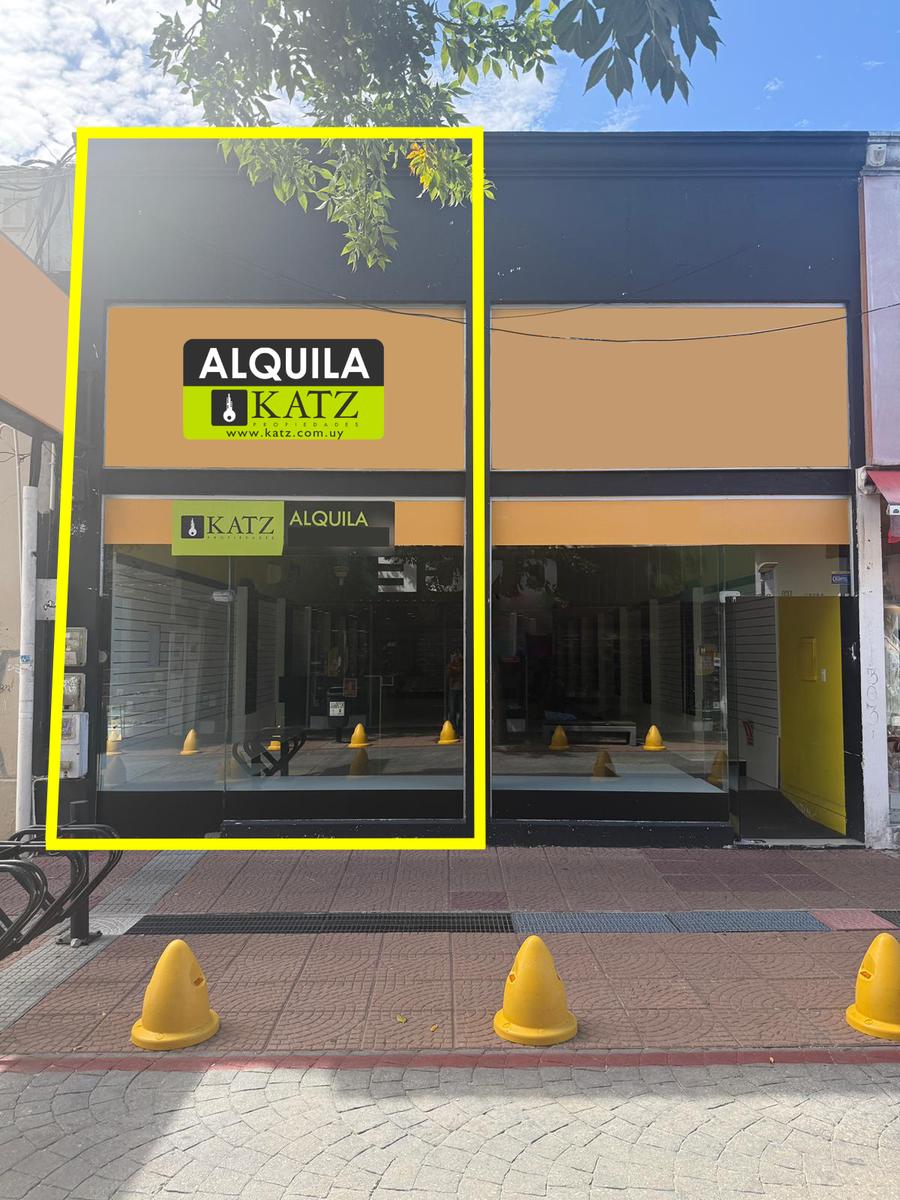 Alquiler local comercial de 110 m² en Peatonal Sarandí, Excelente ubicación · Foto 2