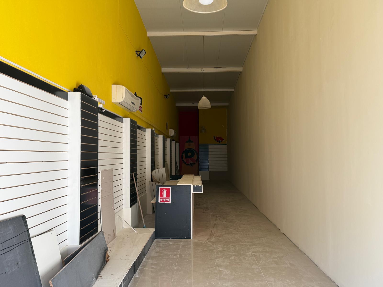 Alquiler local comercial de 110 m² en Peatonal Sarandí, Excelente ubicación · Foto 6
