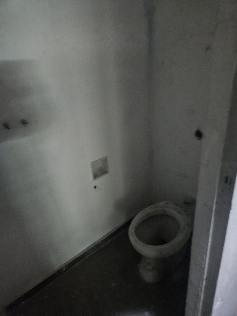 Julio Herrera y Obes proximo Uruguay, 532 m2 , deposito + oficinas, entrada camiones !! · Foto 5