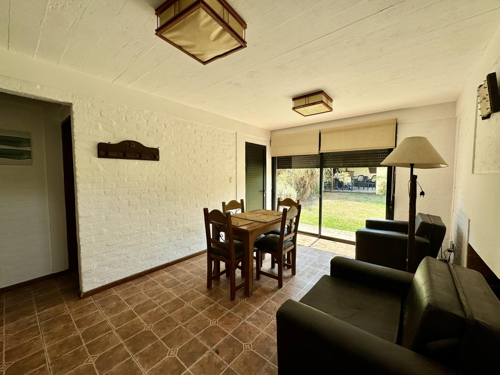 Apartamento en alquiler de 1 dormitorio semi amoblado frente a plaza de toros de Colonia · Foto 2