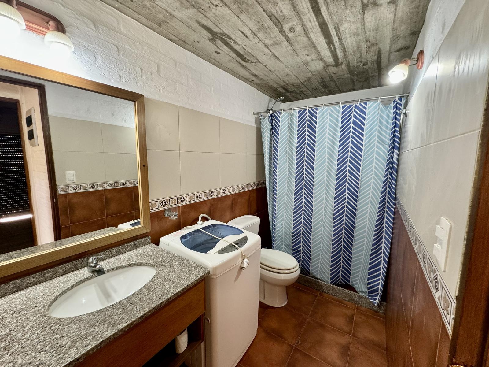 Apartamento en alquiler de 1 dormitorio semi amoblado frente a plaza de toros de Colonia · Foto 8