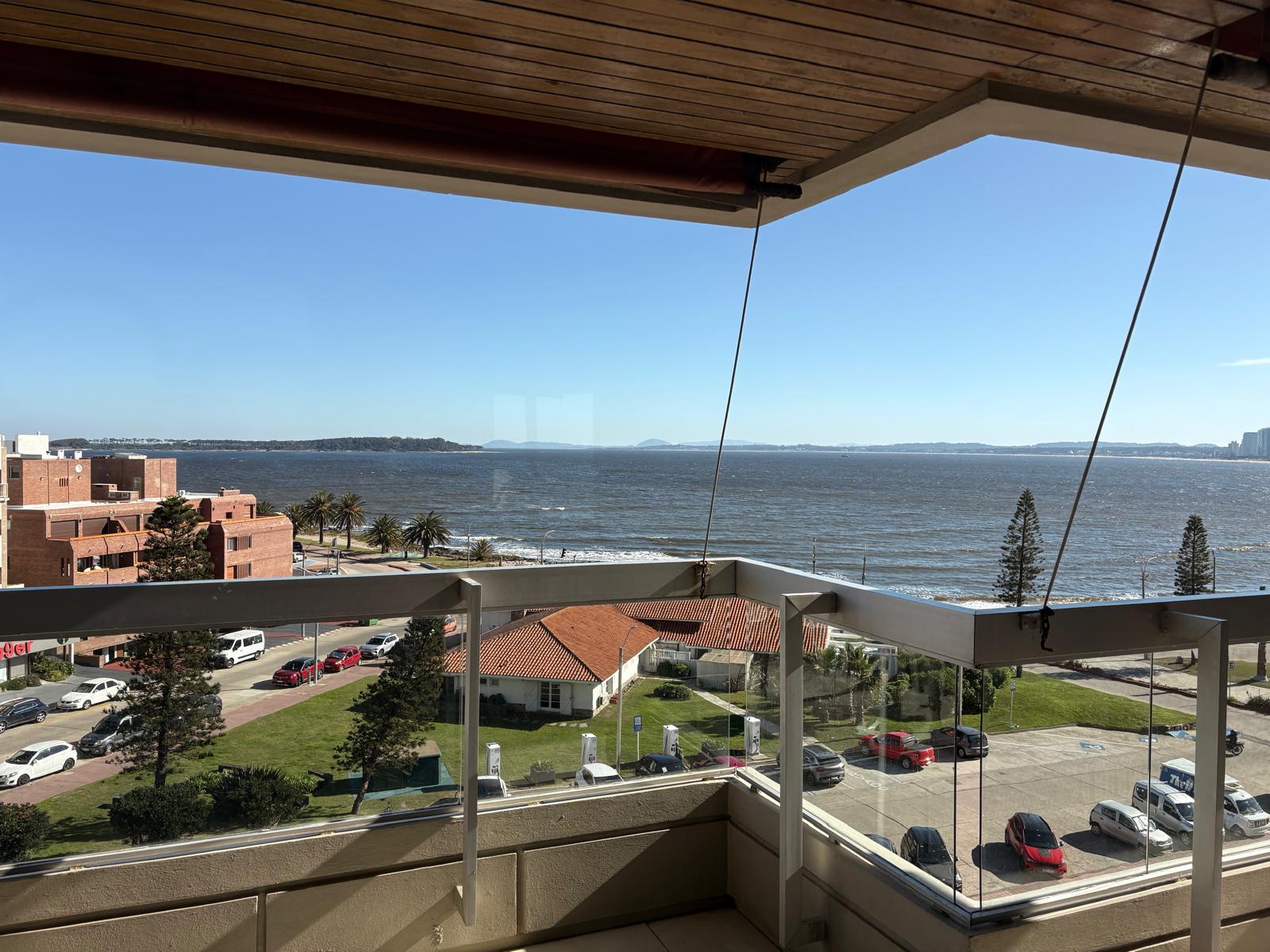 Apartamento en alquiler Anual playa mansa · Foto 3