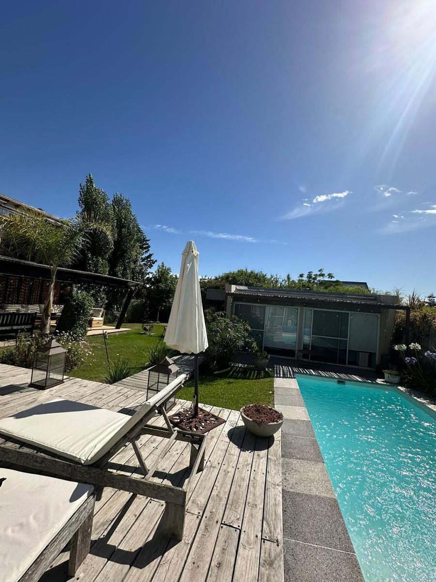 Casa en alquiler en Balneario Buenos Aires