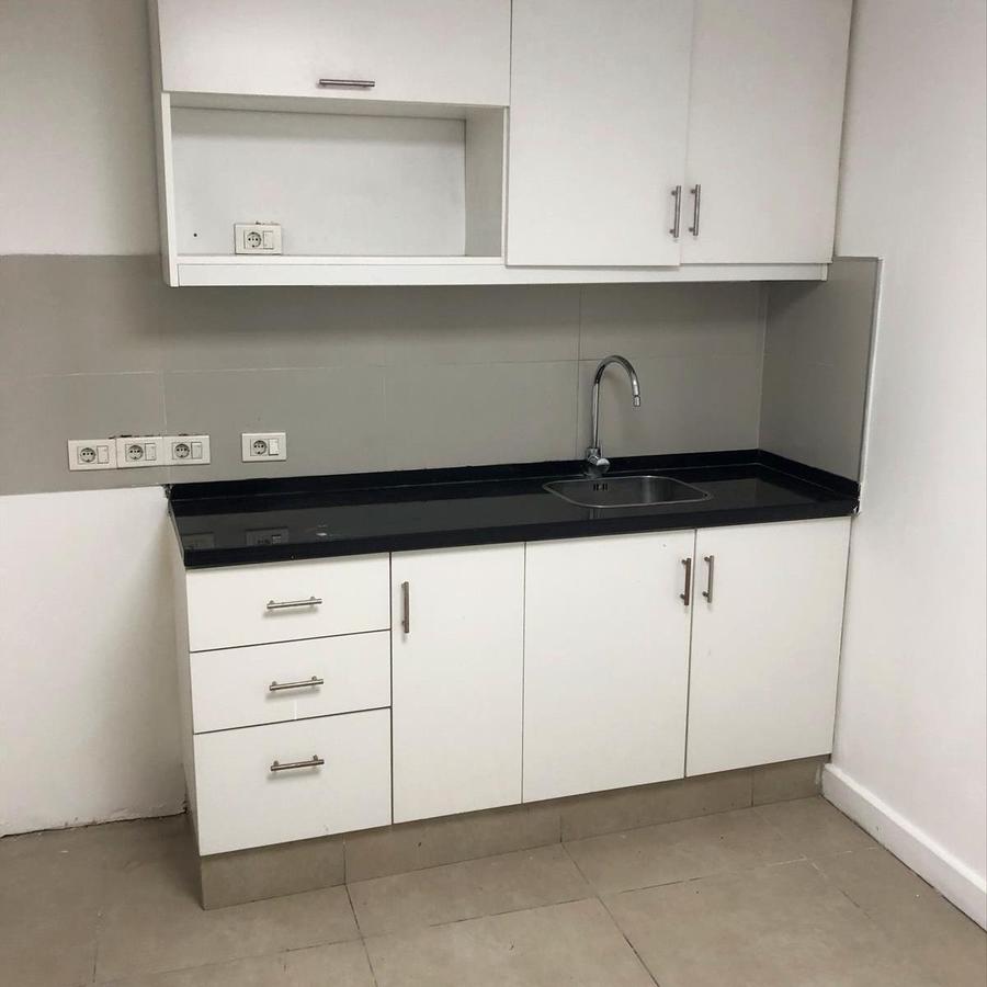 Alquiler Local Comercial 8 Octubre y Forteza BAJO DE PRECIO · Foto 10