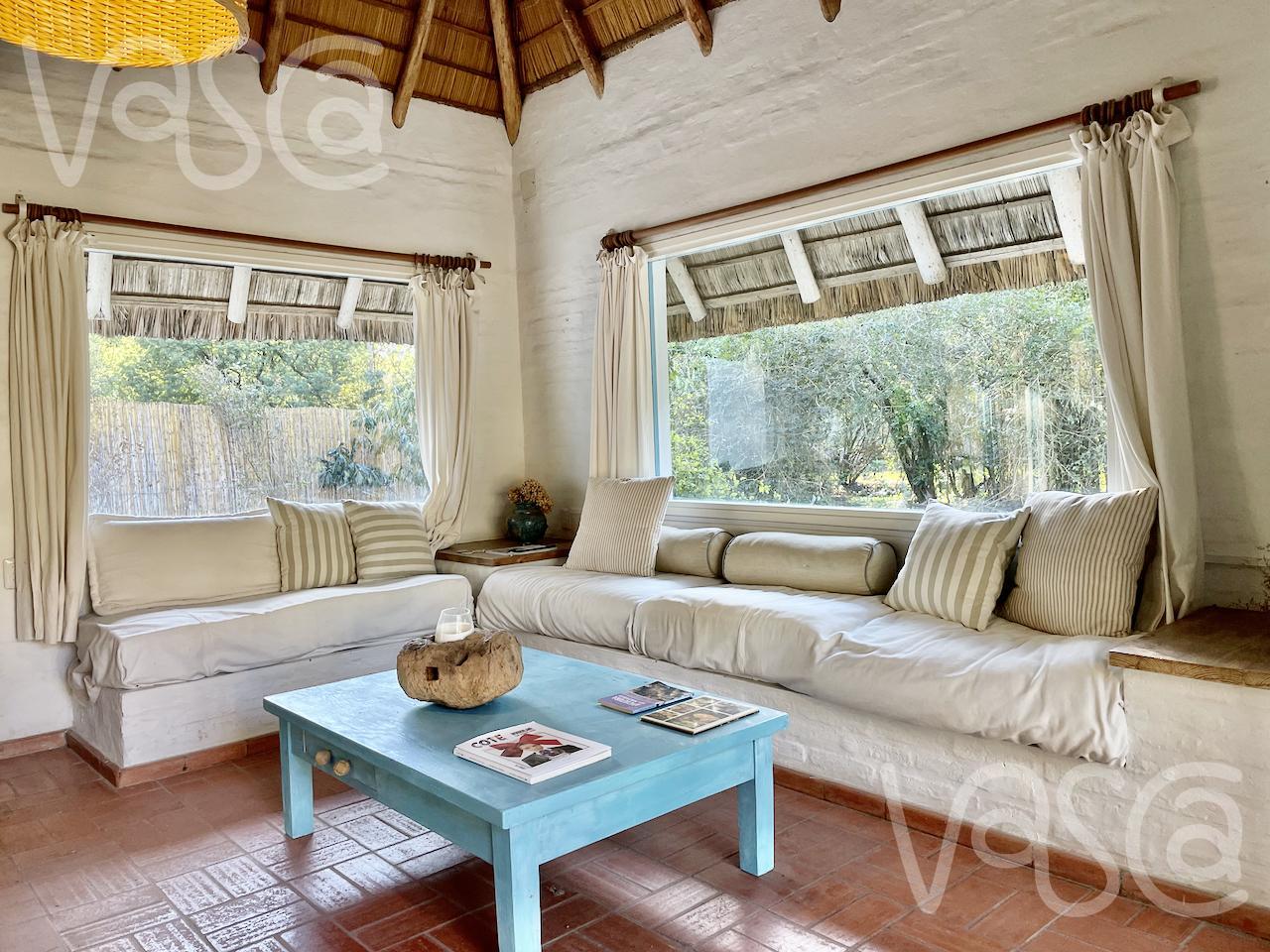 Terreno con mejoras a la venta en el corazón del Tesoro
