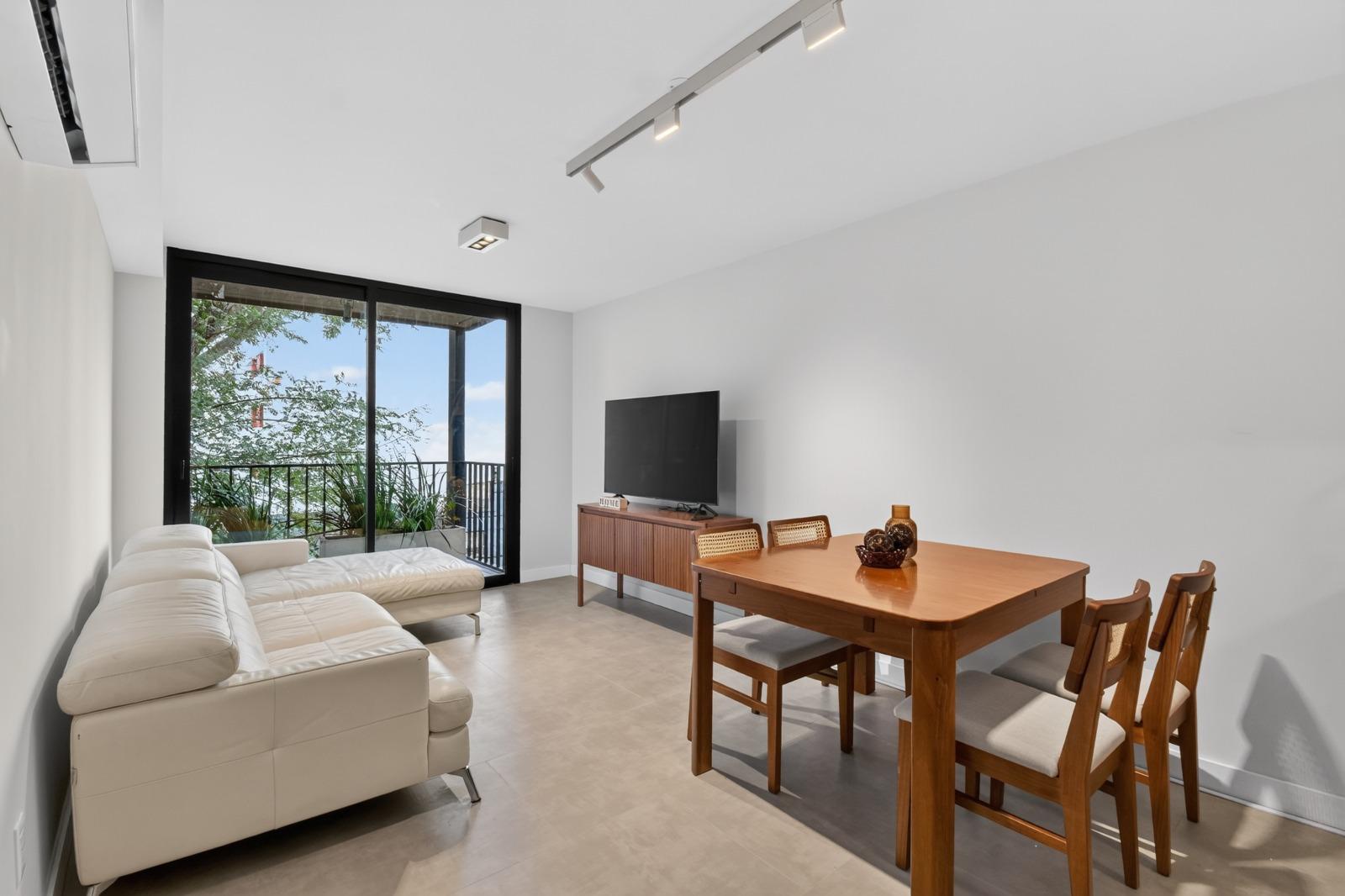 Apartamento de 2 dormitorios 2 baños Equipado Garage en Puertito del Buceo